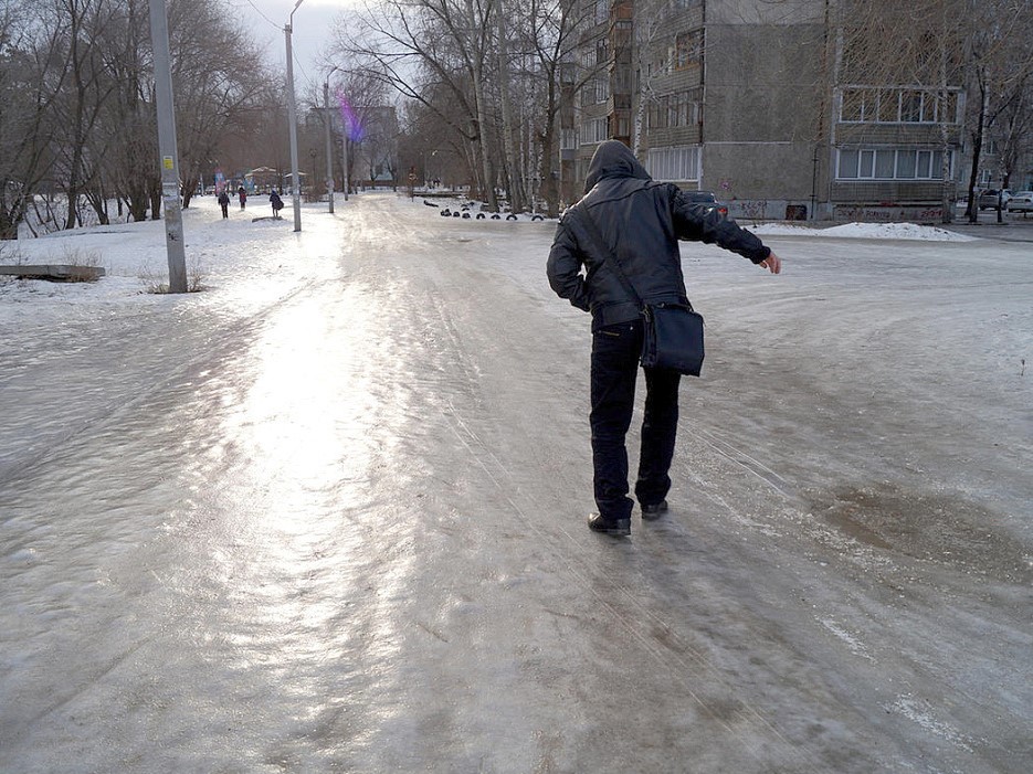 Калининградцы, пострадавшие из-за гололеда, могут получить крупную компенсацию