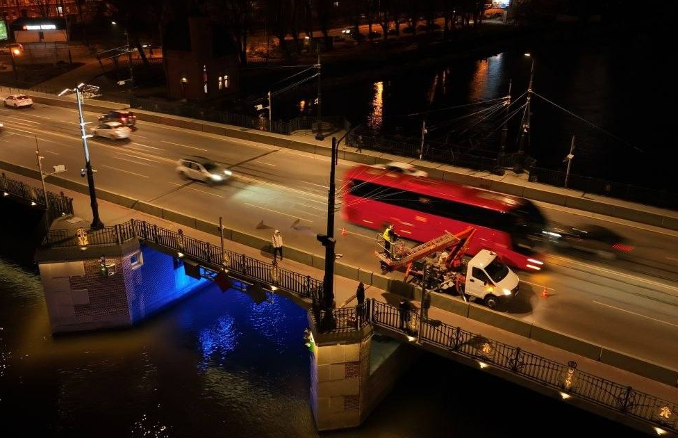 Разведенные мосты в Калининграде закроют проезд на остров Октябрьский