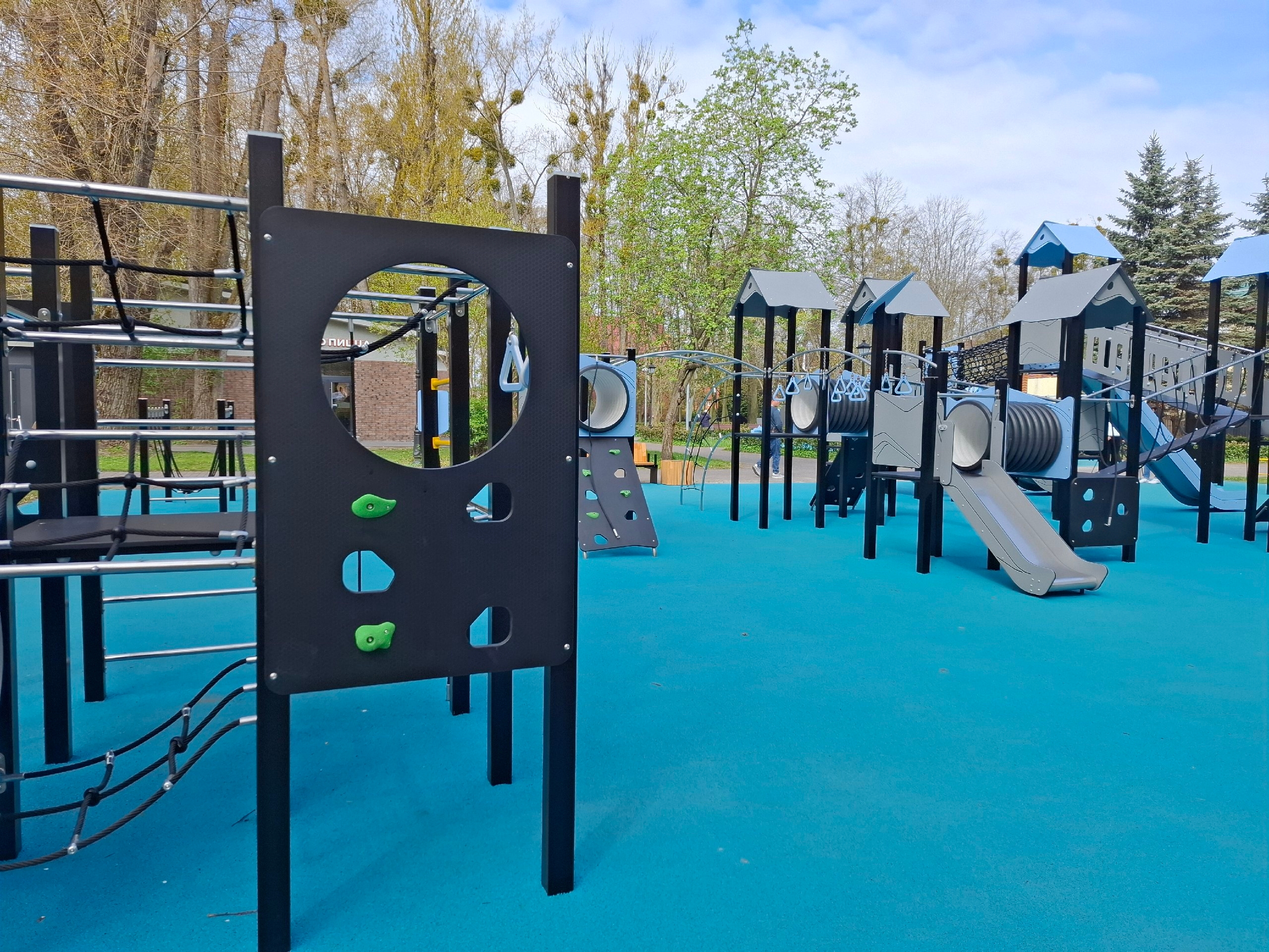 На Киевской открылась современная спортивно-игровая зона