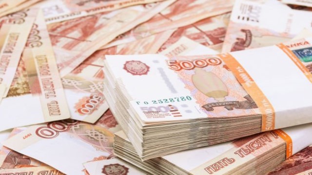 Зарплата 200 тысяч в Калининграде. Когда её получат жители региона?