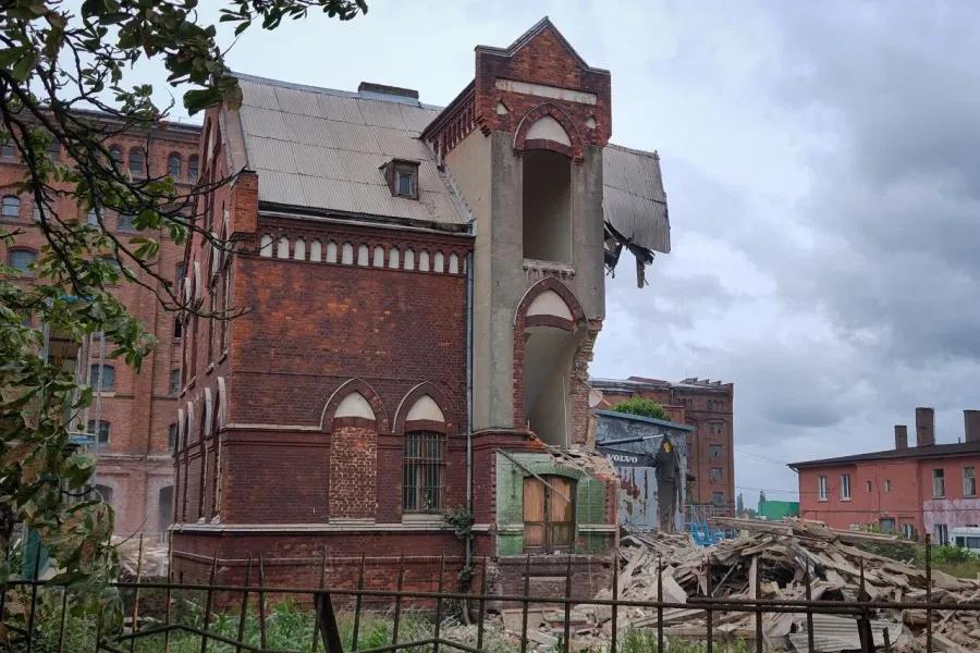 Заставить собственника восстановить снесенное историческое здание в Калининграде не получится
