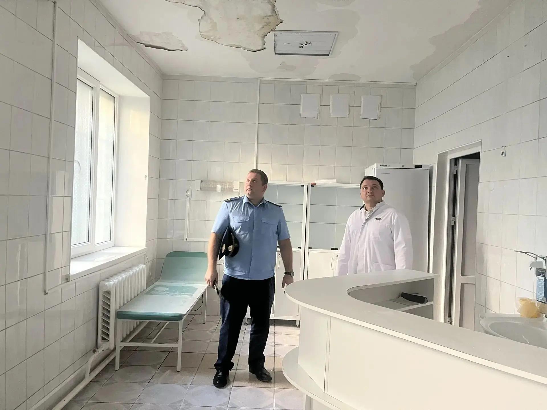 Ремонт поликлиники в Калининграде идет «со скрипом». 