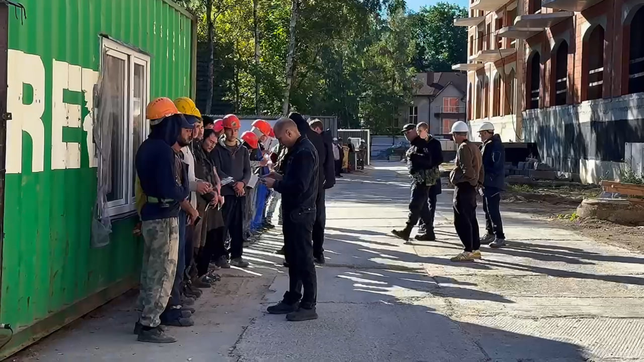 Калининградские работодатели заплатят более 2 млн рублей за нелегалов