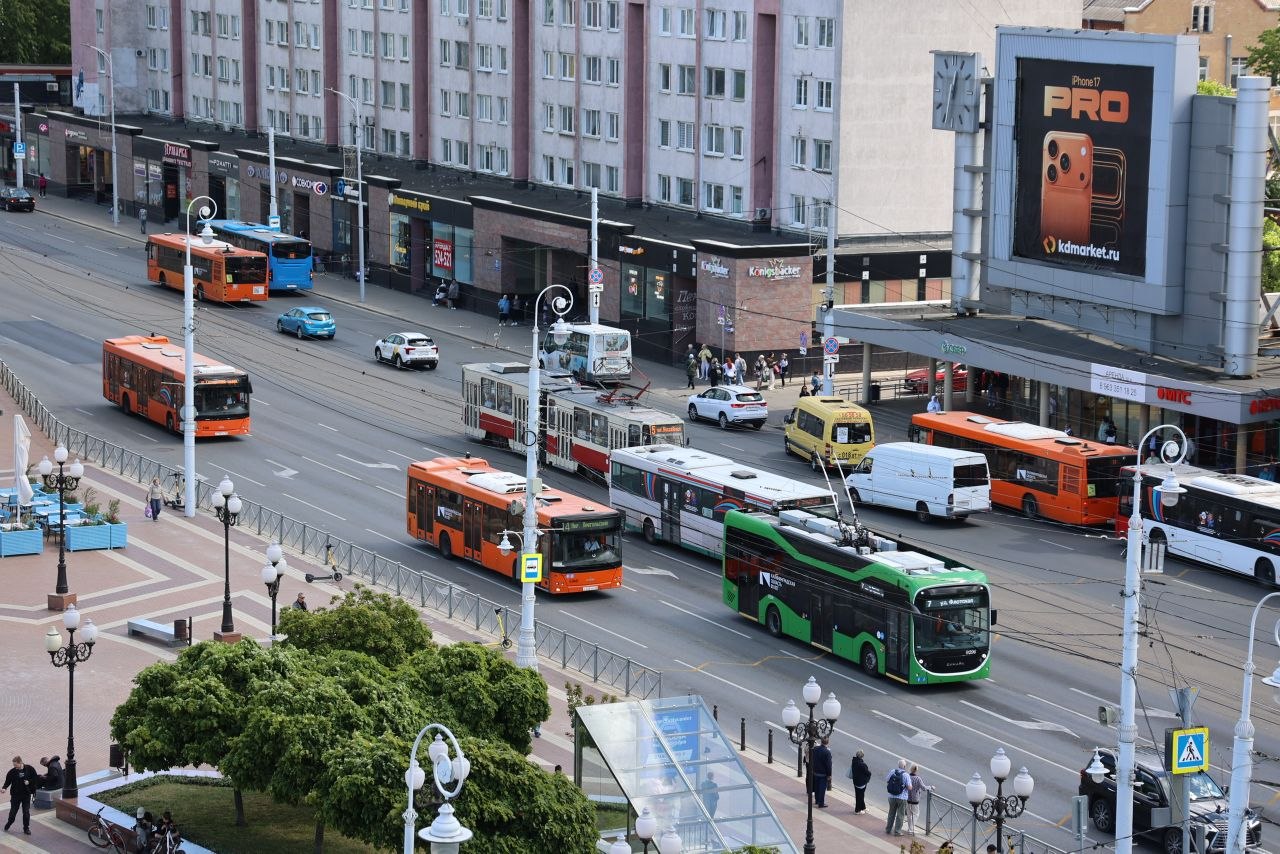 До февраля 2027-го в Калининград поставят 52 новых автобуса