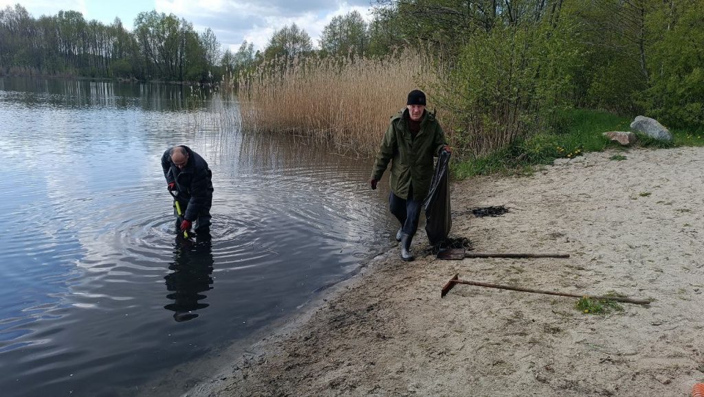 Власти Калининграда готовят водоемы к купанию
