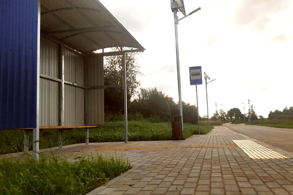 В поселках Калининградской области отремонтируют автобусные остановки