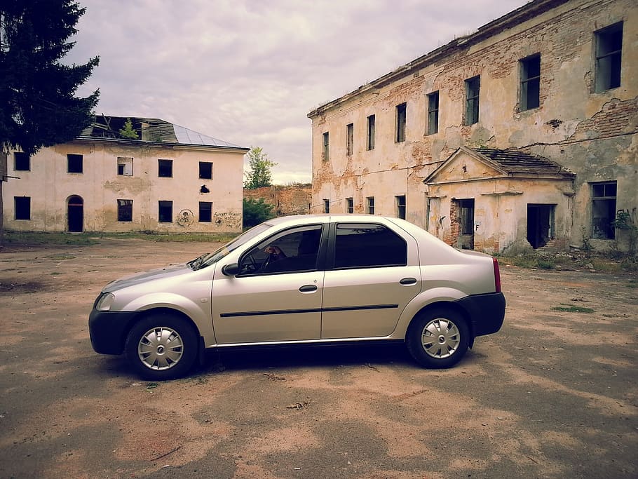 Арендатор автомобиля в Калининграде сдал чужую машину на запчасти