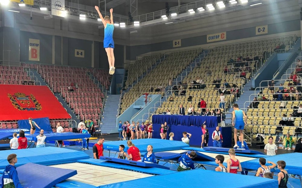 Калининградские спортсмены стали призёрами по прыжкам на батуте