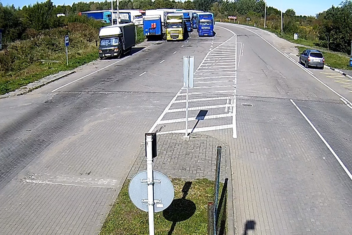 Очередь грузовиков на границе Калининградской области и Литвы сократилась
