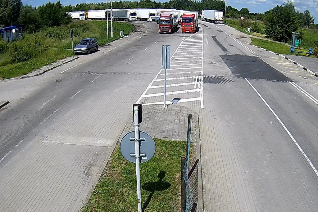 Очередь на российско-литовской границе выросла до 120 грузовиков