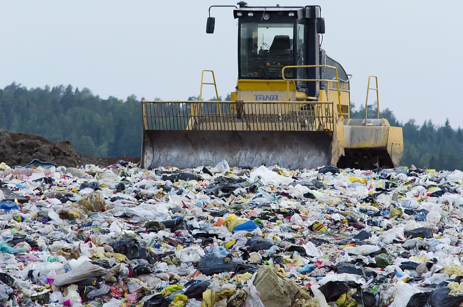В Калининградской области возобновляют работу мусорных полигонов для промпредприятий
