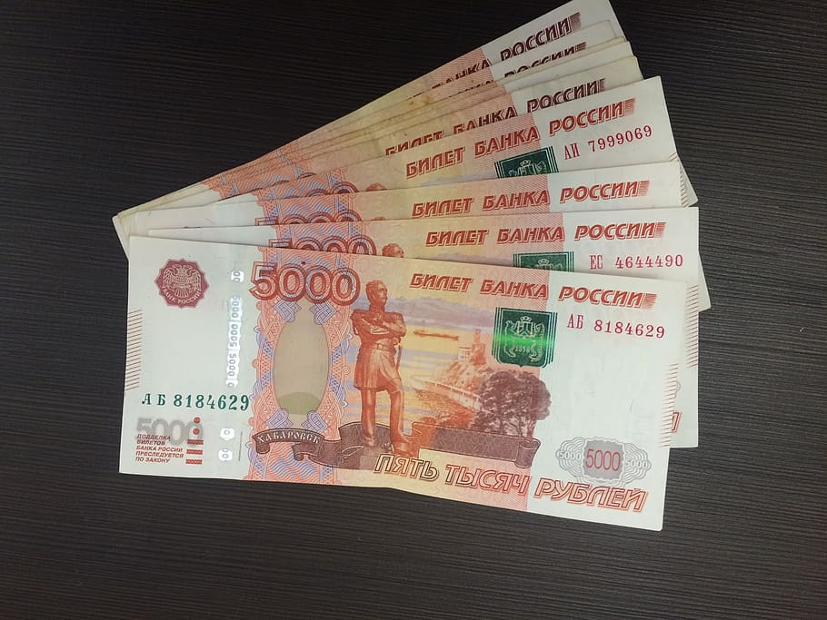 Житель Славска не выплачивал алименты и накопил долг 200 тысяч рублей