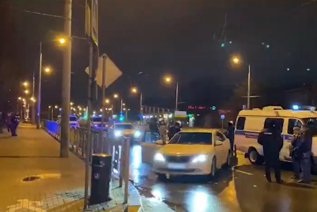 Трое мужчин пострадали в ночной перестрелке в Калининграде
