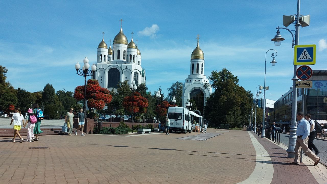 На площади Победы начали прививать от гриппа