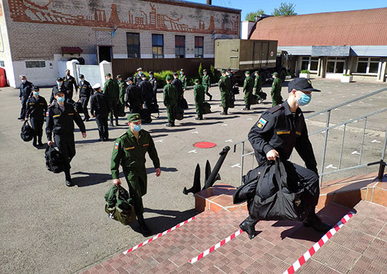 В Калининградской области на военную службу призовут тысячу человек