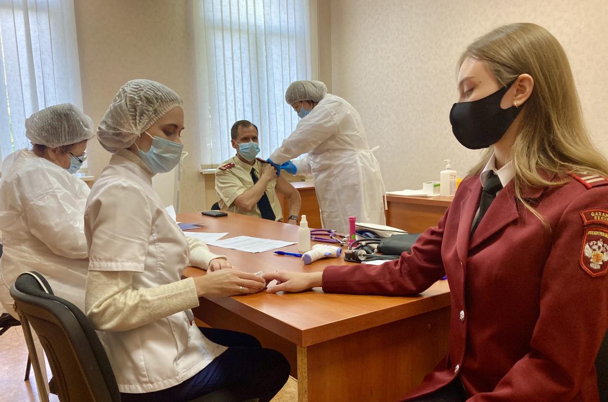Почти 140 тыс. калининградцев привились от гриппа