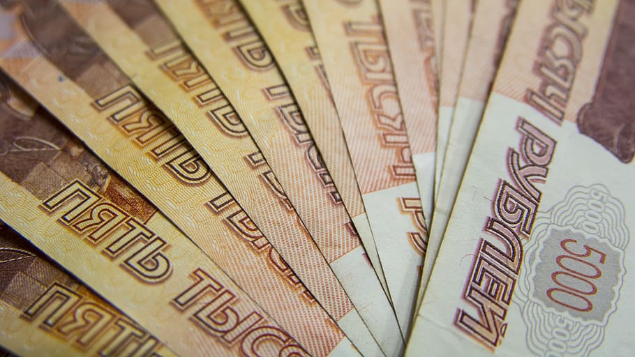 Бухгалтер калининградской фирмы по ошибке перечислила 5 млн рублей в Москву