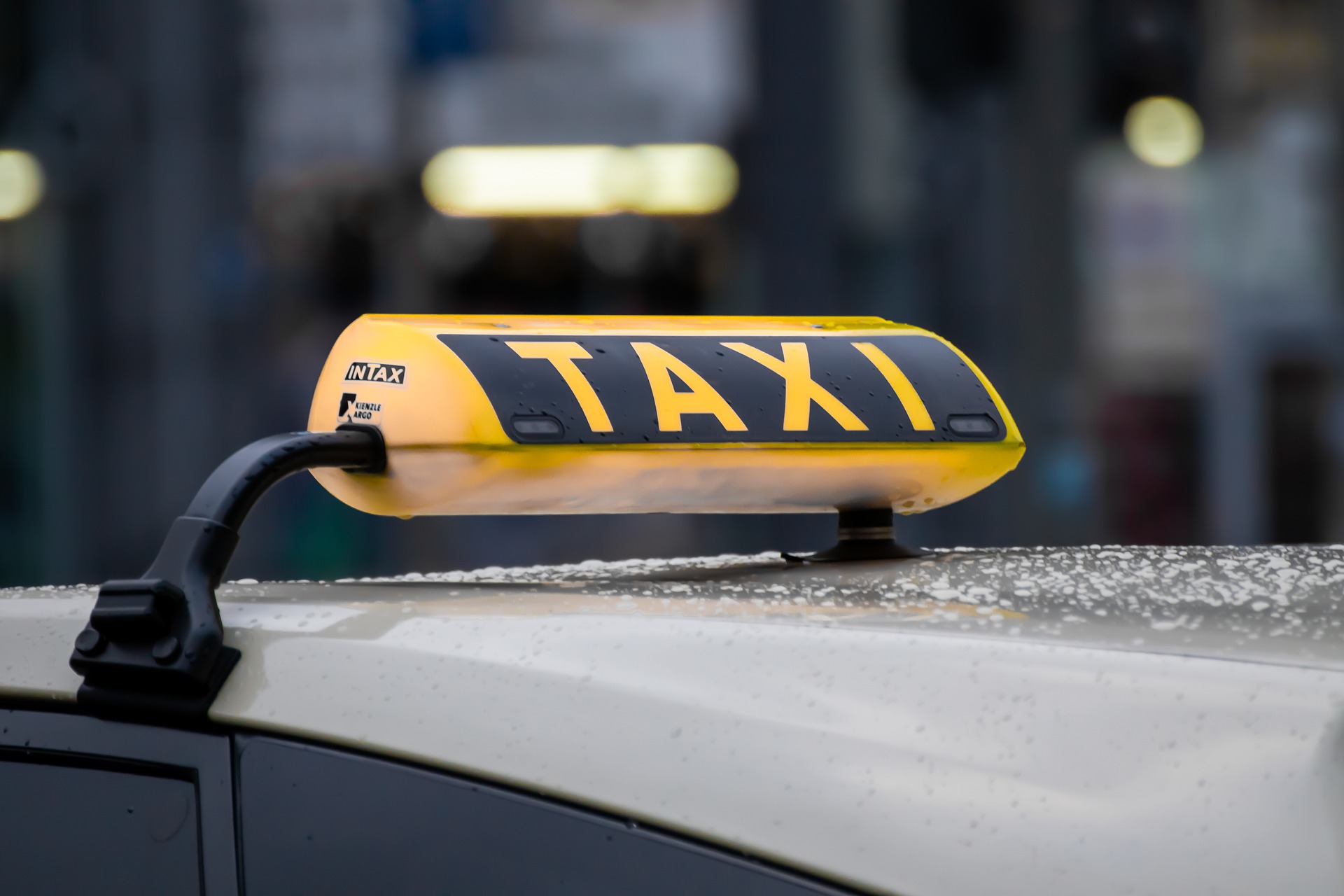 Профсоюз такси: У калининградских таксистов стало меньше работы – туристов нет