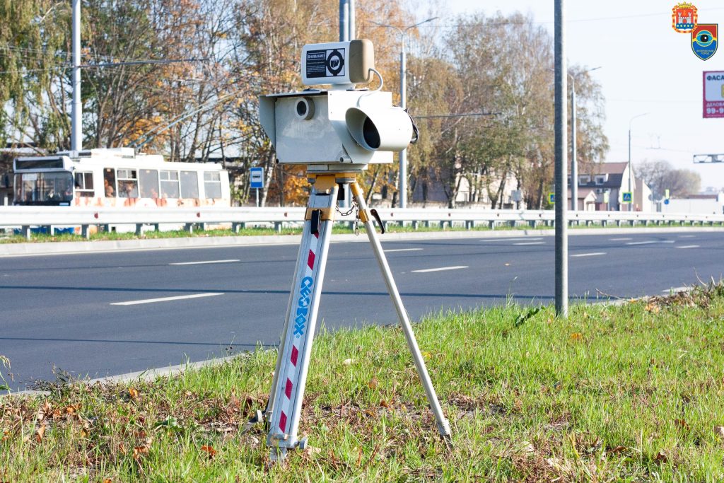 Калининградских водителей предупредили о работе передвижных фоторадаров